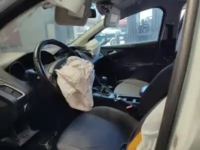 Veicolo di demolizione ford focus turn. 1.0 ecoboost cat dell'anno 2018 alimentato 