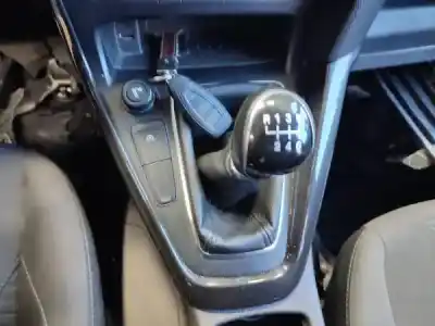 Veicolo di demolizione ford focus turn. 1.0 ecoboost cat dell'anno 2018 alimentato 