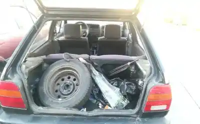 Sloopvoertuig volkswagen polo classic (86c, 80) 1.0 van het jaar 1991 aangedreven 