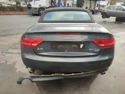 Veículo de Sucata audi a5 cabriolet (8f7) 3.0 tdi quattro do ano 2009 alimentado ccwa