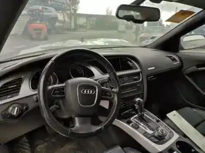 Veículo de Sucata audi a5 cabriolet (8f7) 3.0 tdi quattro do ano 2009 alimentado ccwa