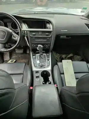 Veículo de Sucata audi a5 cabriolet (8f7) 3.0 tdi quattro do ano 2009 alimentado ccwa