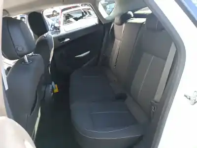 Hurda Aracı opel astra j (p10) 1.6 turbo (68) yılın 2011 güçlü a 16 let