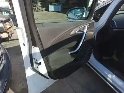 Hurda Aracı opel astra j (p10) 1.6 turbo (68) yılın 2011 güçlü a 16 let