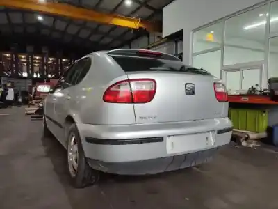 Veículo de Sucata seat leon (1m1) 1.6 do ano 2001 alimentado 0