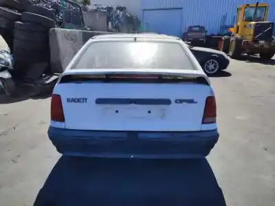 Veículo de Sucata opel kadett e hatchback (t85) 1.3 i cat (c08. c48. d08. d48) do ano 2023 alimentado 