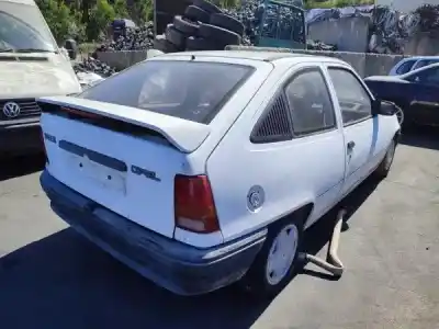 Veículo de Sucata opel kadett e hatchback (t85) 1.3 i cat (c08. c48. d08. d48) do ano 2023 alimentado 