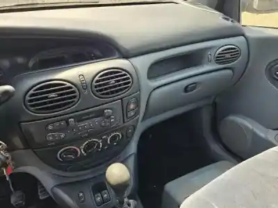 Hurda Aracı renault megane scenic (ja0/1_) 1.9 d (ja0j) yılın 1996 güçlü 