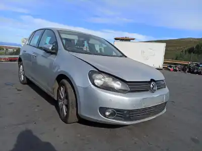 Veículo de Sucata volkswagen golf vi (5k1) 1.6 tdi do ano 2011 alimentado cayb
