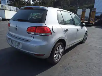 Veículo de Sucata volkswagen golf vi (5k1) 1.6 tdi do ano 2011 alimentado cayb