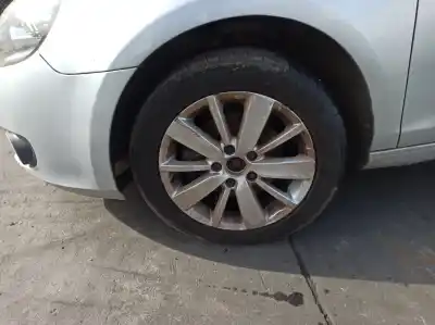 Veículo de Sucata volkswagen golf vi (5k1) 1.6 tdi do ano 2011 alimentado cayb