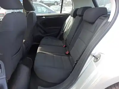 Veículo de Sucata volkswagen golf vi (5k1) 1.6 tdi do ano 2011 alimentado cayb