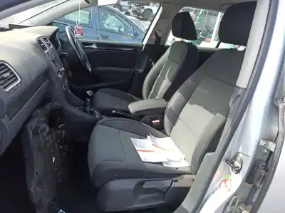 Veículo de Sucata volkswagen golf vi (5k1) 1.6 tdi do ano 2011 alimentado cayb