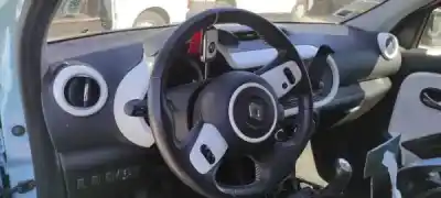 Scrapping Vehicle renault twingo iii (bcm_) 1.0 sce 70 of the year 2018 powered h4d 400