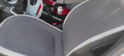 Scrapping Vehicle renault twingo iii (bcm_) 1.0 sce 70 of the year 2018 powered h4d 400