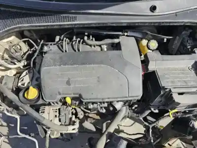 Scrapping Vehicle renault clio iii (br0/1, cr0/1) 1.2 16v (br02 br0j br11 cr02 cr0j cr11) of the year 2006 powered d4f 764