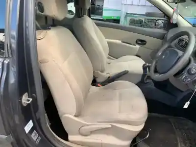 Scrapping Vehicle renault clio iii (br0/1, cr0/1) 1.2 16v (br02 br0j br11 cr02 cr0j cr11) of the year 2006 powered d4f 740