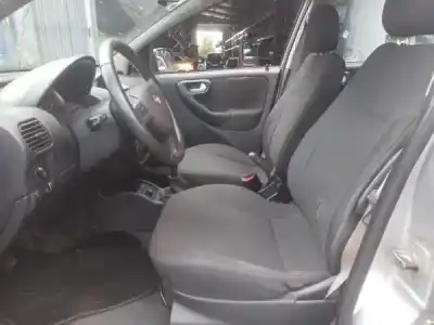 Veículo de Sucata opel corsa c (x01) 1.2 (f08, f68) do ano 2003 alimentado 0