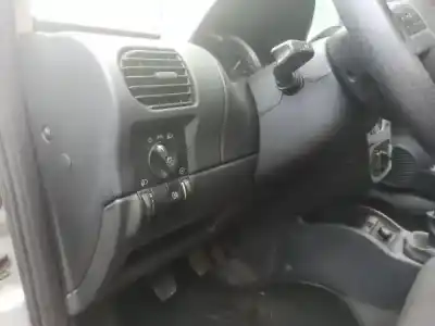 Veículo de Sucata opel corsa c (x01) 1.2 (f08, f68) do ano 2003 alimentado 0