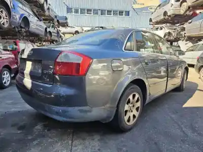 Veículo de Sucata audi a4 b6 (8e2) 1.9 tdi do ano 2002 alimentado 