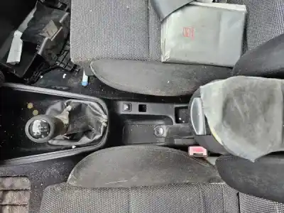 Здавання транспортного засобу seat toledo ii (1m2) 1.9 tdi року 2002 потужний asv