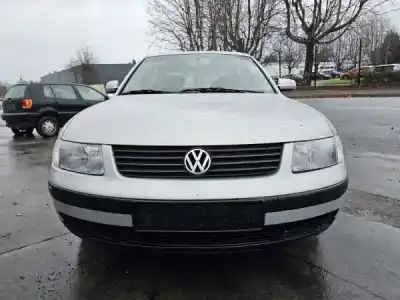 Veículo de Sucata volkswagen passat b5 (3b2) 1.9 tdi do ano 2000 alimentado atj