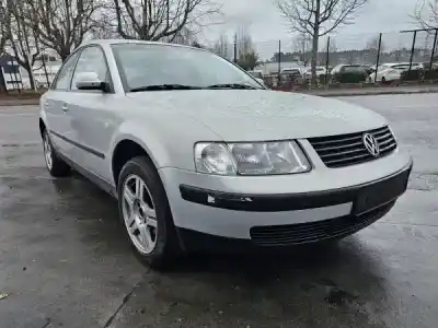 Veículo de Sucata volkswagen passat b5 (3b2) 1.9 tdi do ano 2000 alimentado atj
