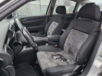 Veículo de Sucata volkswagen passat b5 (3b2) 1.9 tdi do ano 2000 alimentado atj