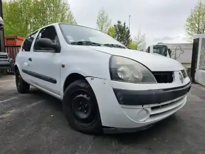 Veículo de Sucata renault clio ii (bb_, cb_) 1.5 dci (b/cb07) do ano 2002 alimentado k9k 700