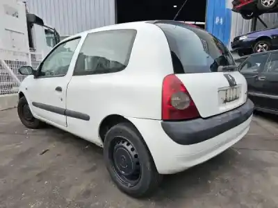 Veículo de Sucata renault clio ii (bb_, cb_) 1.5 dci (b/cb07) do ano 2002 alimentado k9k 700