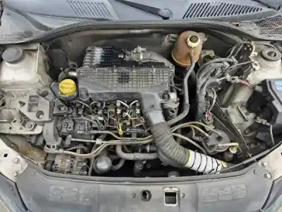 Veículo de Sucata renault clio ii (bb_, cb_) 1.5 dci (b/cb07) do ano 2002 alimentado k9k 700