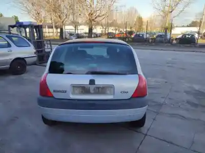 Veículo de Sucata renault clio ii (bb_, cb_) 1.2 (bb0a bb0f bb10 bb1k bb28 bb2d bb2h cb0a.... do ano 1998 alimentado d7f 764