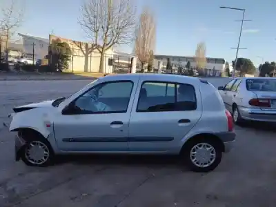 Veículo de Sucata renault clio ii (bb_, cb_) 1.2 (bb0a bb0f bb10 bb1k bb28 bb2d bb2h cb0a.... do ano 1998 alimentado d7f 764