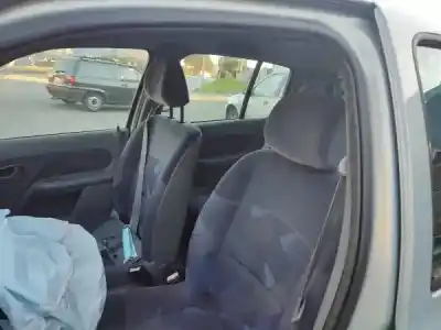 Veículo de Sucata renault clio ii (bb_, cb_) 1.2 (bb0a bb0f bb10 bb1k bb28 bb2d bb2h cb0a.... do ano 1998 alimentado d7f 764