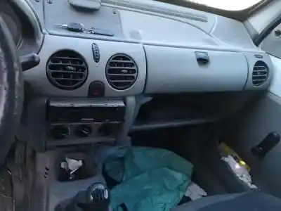 Здавання транспортного засобу renault kangoo express (fc0/1_) 3346 b gasóleo 1998 4p року 2001 потужний f8q 662