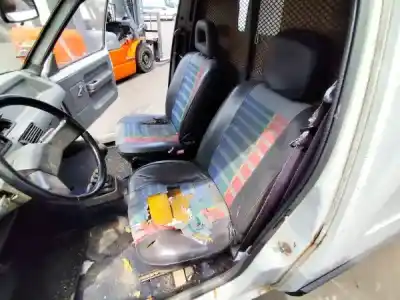 Véhicule à la ferraille renault express furgón (f40_, g40_) 1.6 d (f404) de l'année 1990 alimenté f8m 720|f8m 730|f8m 736|f8m 760 Véhicule à la ferraille renault express furgón (f40_, g40_) 1.6 d (f404) de l'année 1990 alimenté f8m 720|f8m 730|f8m 736|f8m 760