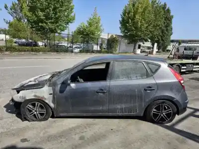 Veículo de Sucata hyundai i30 (fd) 1.6 crdi do ano 2008 alimentado d4fb