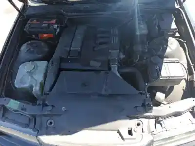 Veicolo di demolizione bmw 3 compact (e36) 318 tds dell'anno 1998 alimentato m41 d17 (174t1)