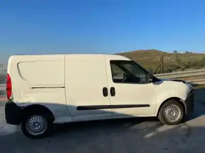Veículo de Sucata fiat doblo cargo (263_) 1.3 d multijet do ano 2012 alimentado 