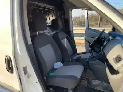 Veículo de Sucata fiat doblo cargo (263_) 1.3 d multijet do ano 2012 alimentado 