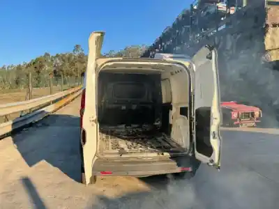 Veículo de Sucata fiat doblo cargo (263_) 1.3 d multijet do ano 2012 alimentado 