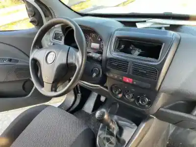 Veículo de Sucata fiat doblo cargo (263_) 1.3 d multijet do ano 2012 alimentado 