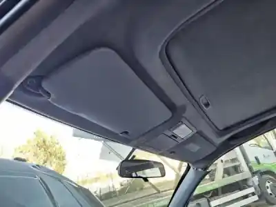 Veículo de Sucata toyota rav4 (a2) 2.0 d-4d 4wd do ano 2003 alimentado 1cd-ftv