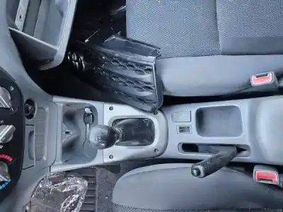 Veículo de Sucata toyota rav4 (a2) 2.0 d-4d 4wd do ano 2003 alimentado 1cd-ftv