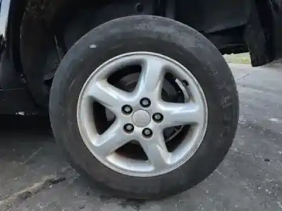 Veículo de Sucata toyota rav4 (a2) 2.0 d-4d 4wd do ano 2003 alimentado 1cd-ftv