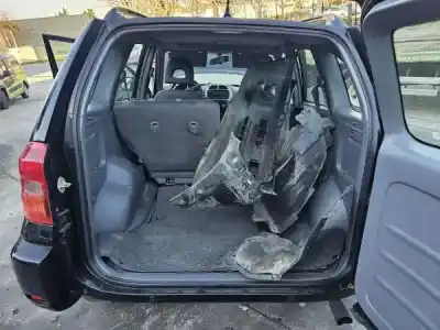 Veículo de Sucata toyota rav4 (a2) 2.0 d-4d 4wd do ano 2003 alimentado 1cd-ftv