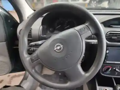 Scrapping Vehicle opel corsa c 1.2 16v cat (z 12 xe / lw4) of the year 2001 powered z 12 xe