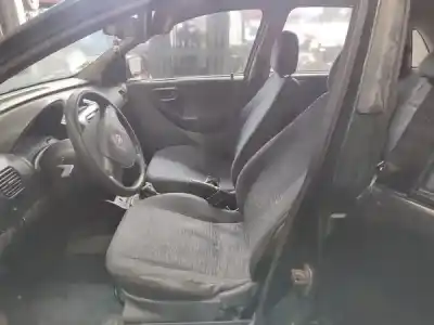 Scrapping Vehicle opel corsa c 1.2 16v cat (z 12 xe / lw4) of the year 2001 powered z 12 xe