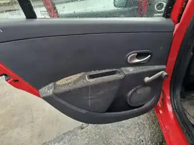 Scrapping Vehicle renault clio iii (br0/1, cr0/1) 1.2 16v (br02 br0j br11 cr02 cr0j cr11) of the year 2008 powered d4f 764