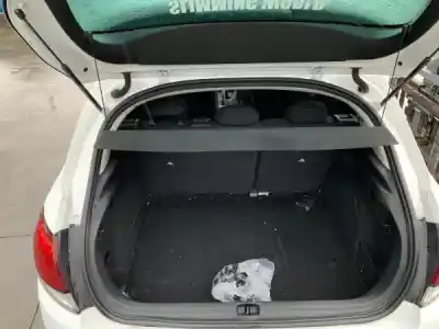 Veículo de Sucata citroen c4 ii (b7) 1.6 hdi 110 9hr do ano 2015 alimentado bhy (dv6fd)